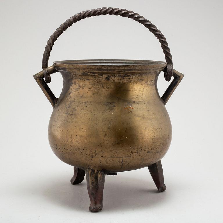 A possibly 16th century bronze cauldron.