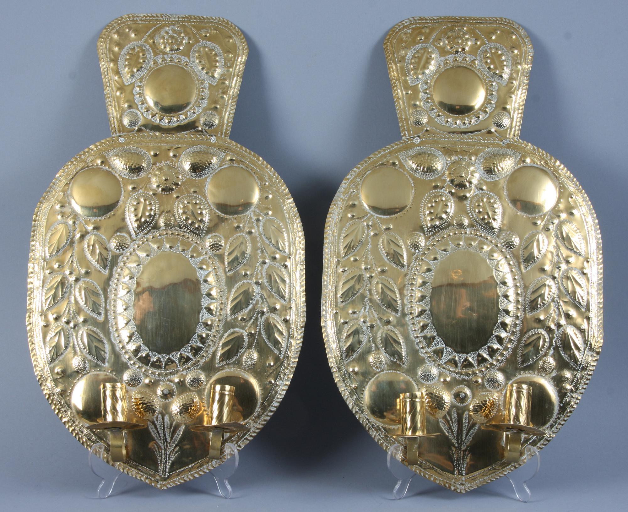 LJUSPLÅTAR, ett par, mässing, 1900-talets första hälft.