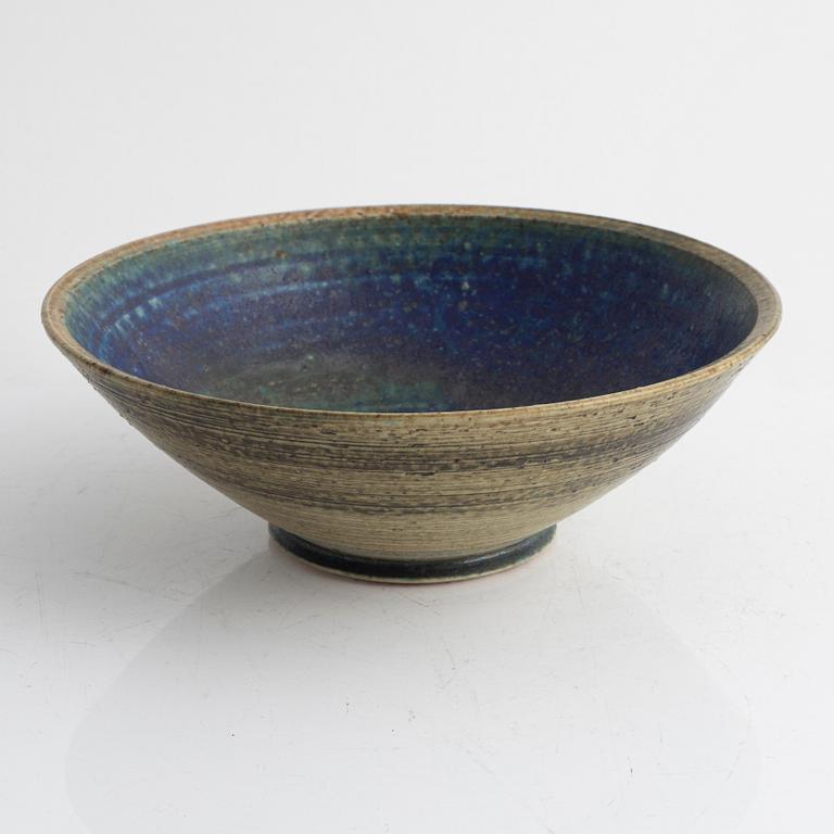 Francesca Mascitti-Lindh, a stoneware bowl, Arabia, Finland.