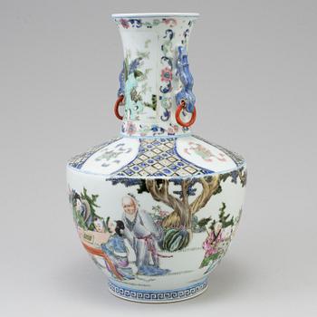 A chinese 20th century famille rose vase, republic style, with Qianlong six character mark.