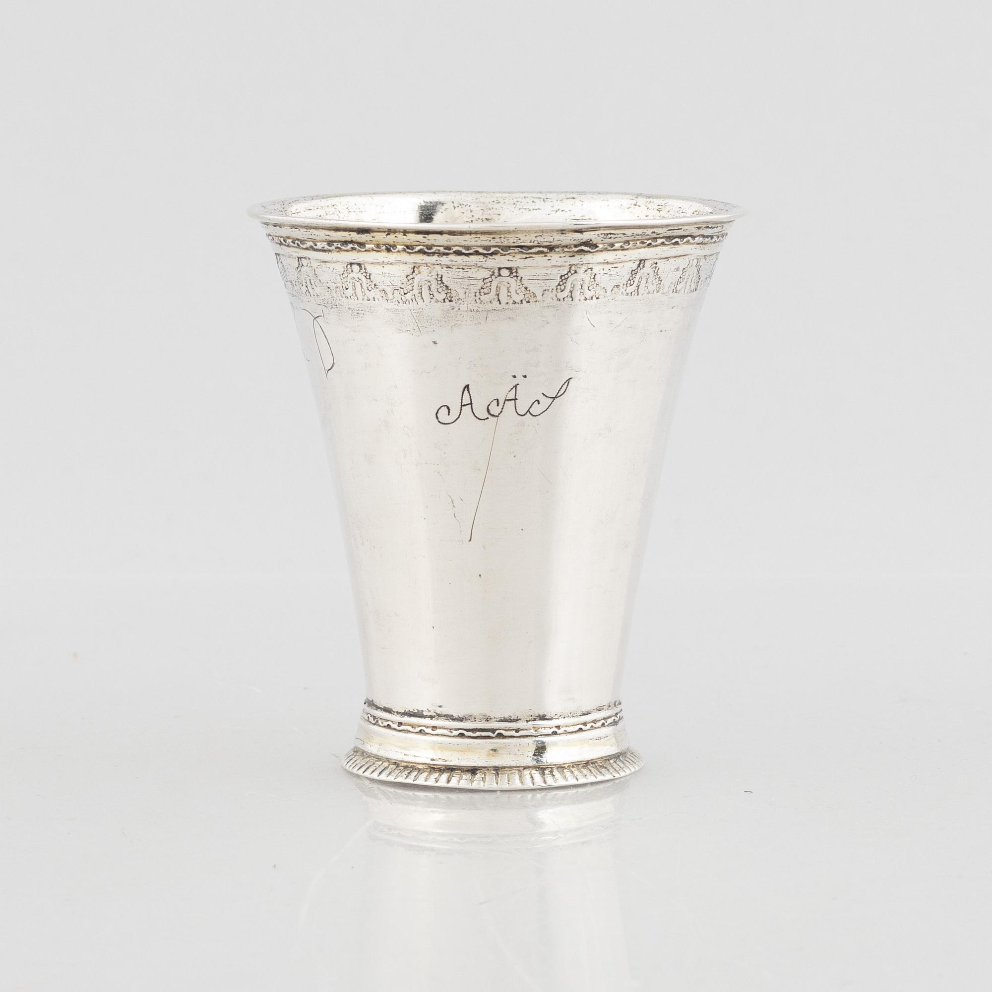 Carl Lemon d.ä., bägare, silver, Uppsala 1738. Rokoko.