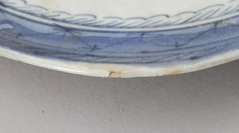 TALLRIKAR, 16 st (13+2+1) kompaniporslin, Kina, 1700-/1800-tal.