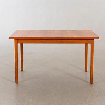 A 1960/70s dining table.