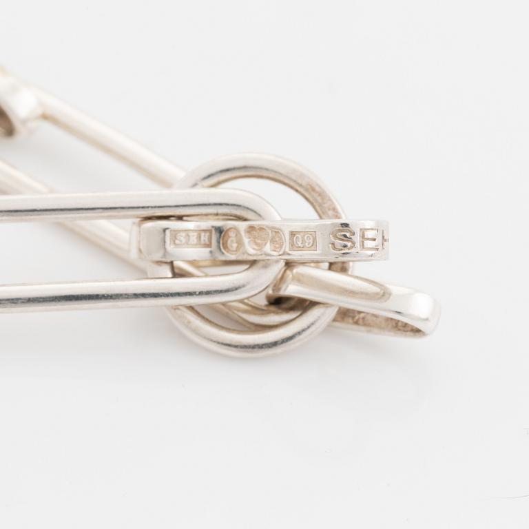 Sven-Erik Högberg, silver necklace.