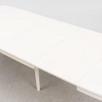 Carl Malmsten, matbord och stolar, 10 st samt karmstolar, ett par, "Herrgården", Bodafors, 1900-talets slut.