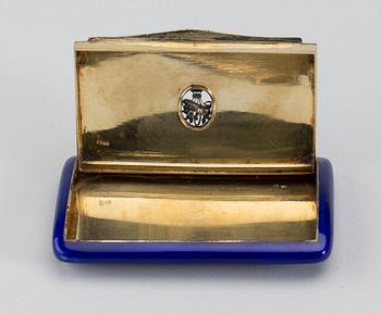 ETUI, emalj på silver. Ej identifierbar stämpel. Europa. 1800/1900-tal.