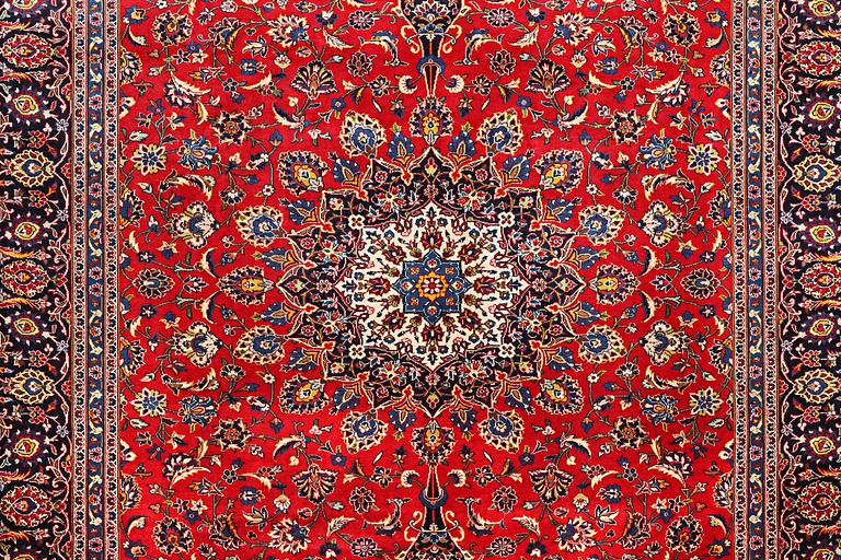 Matta, Keshan, ca 405 x 292 cm.