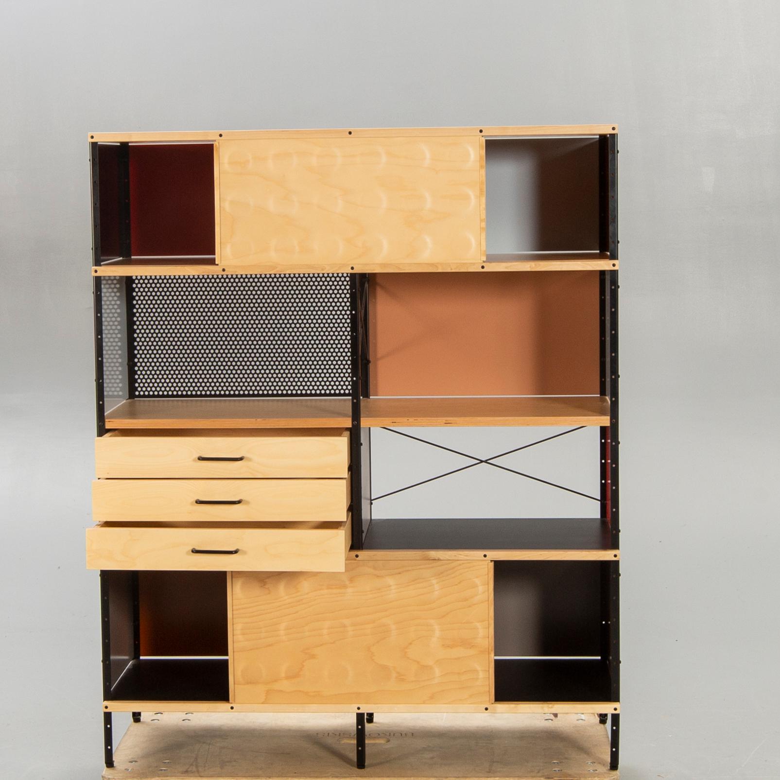 Charles and Ray Eames, ESU Bookcase, Vitra.