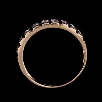 RING, 14K guld, 8/8-slipade diamanter. Vikt ca 3,4 g.