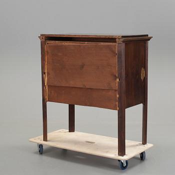 SEKRETÄR, mahogny. Sengustaviansk, 1800-talets första hälft.