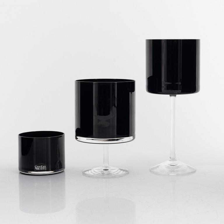 Karl Lagerfelt, glasservis, 118 glas + 94 underlägg, "Orrefors" för Orrefors.