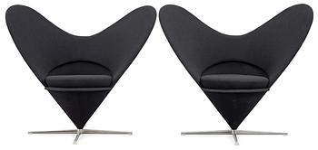63. VERNER PANTON, "Heartshaped Cone Chair" ett par, Vitra.