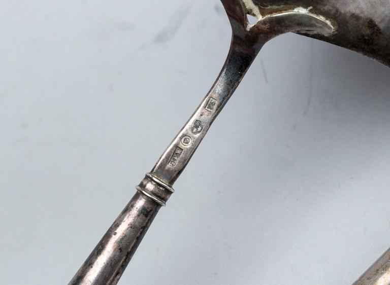 BÅLSLEV samt SÅSSKED, silver 1800-tal, vikt 160 gr inklusive handtag.