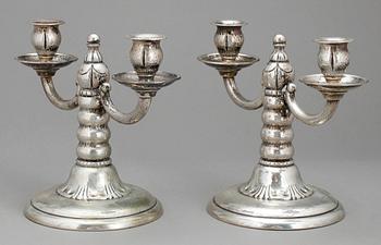 KANDELABRAR, ett par, silver, jugend, CG Hallberg, Stockholm, 1929. Vikt ca 495g.