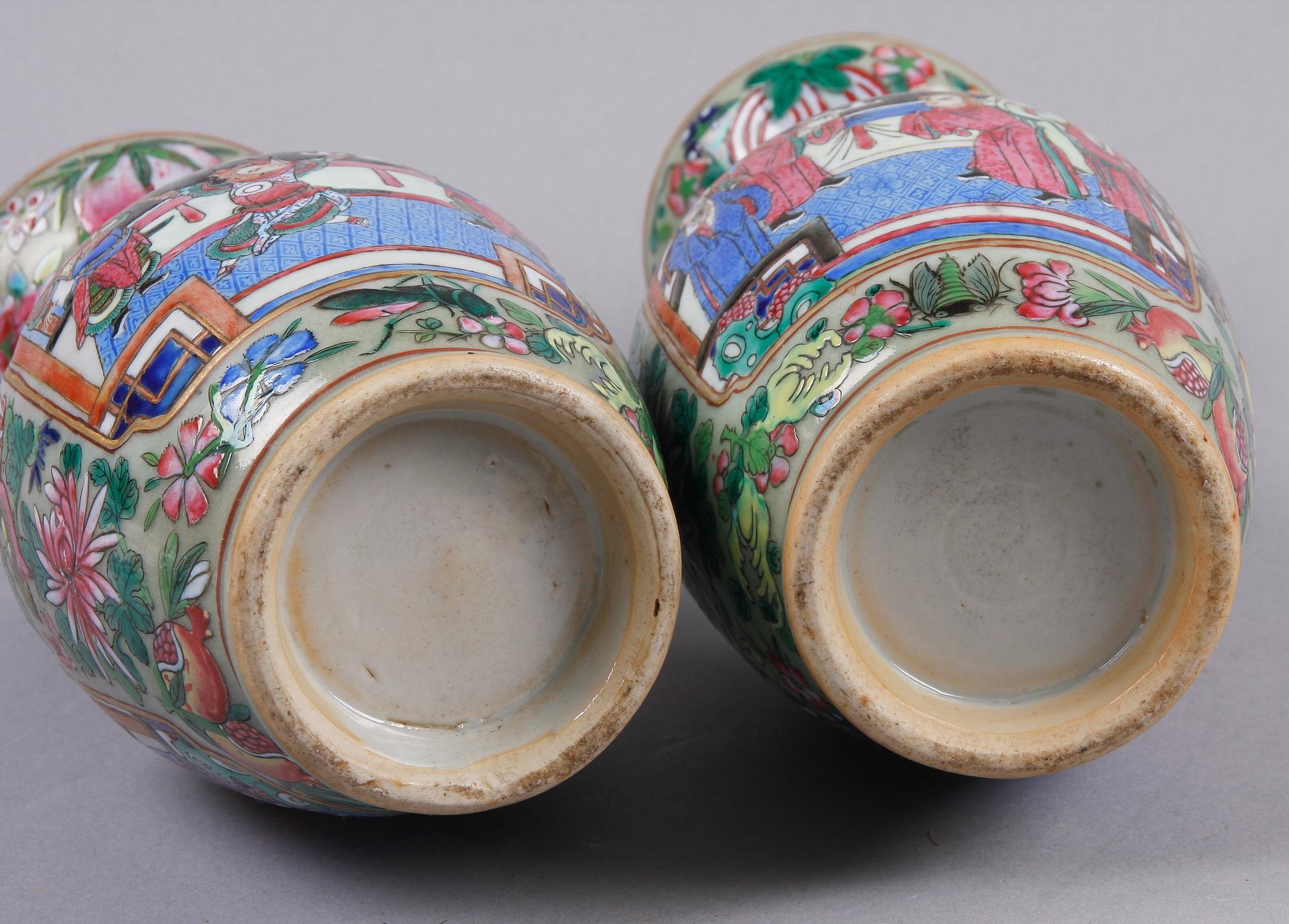 VASER, ett par, porslin, Kanton, Kina, 1800-tal.