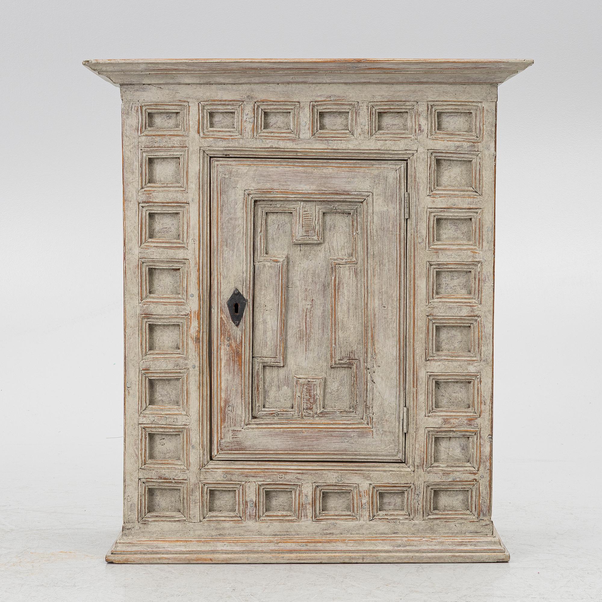 Hanging cabinet, 19th century.