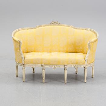 A gustavian style sofa, first part of the 20th Century.