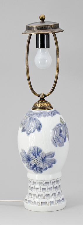 LAMPFOT, porslin, trol Royal Copenhagen.