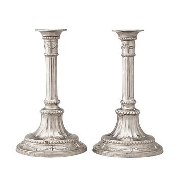 1470. A pair of Gustavian pewter candlesticks by J. Sauer, Stockholm 1791.