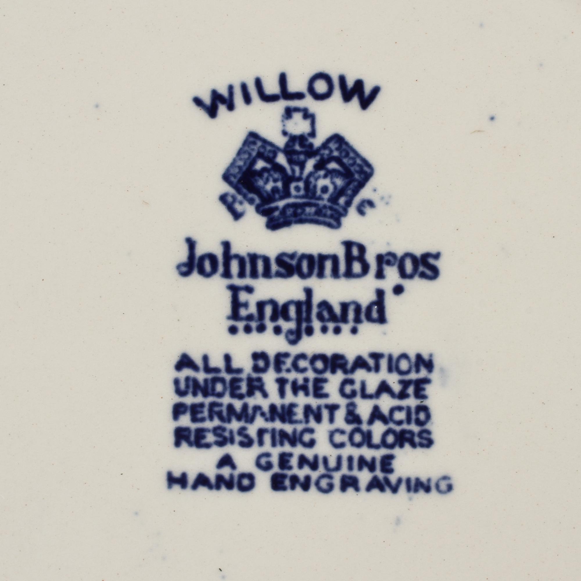 SERVISDELAR, 58 delar, flintgods, "Willow pattern", Johnson Brothers. 1900-talets andra hälft.