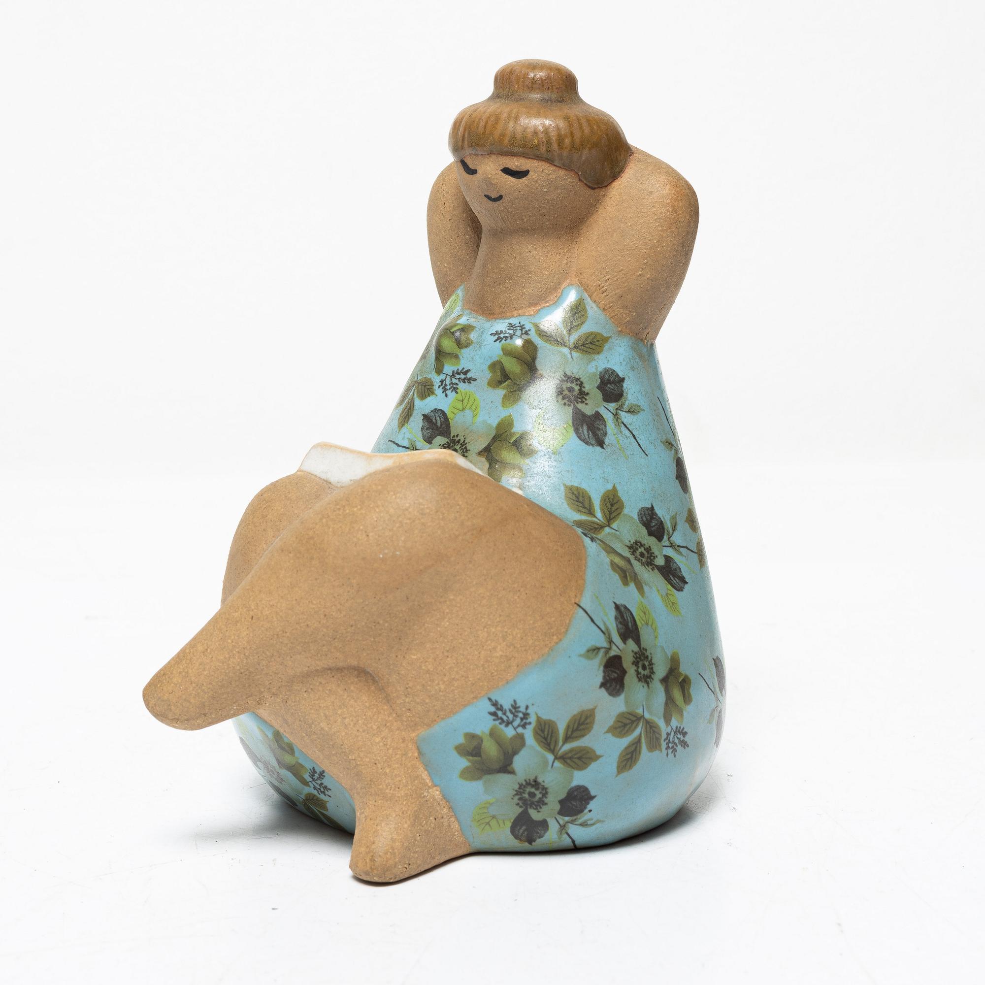 Lisa Larson, figurin, stengods, "Emma", ur serien "ABC-flickorna", Gustavsberg.