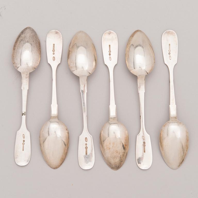 Six Russian silver spoons by purveyer of the court (Морозовь) Morozov S:t Petersburg 1908-1926. Weight c. 314 g.