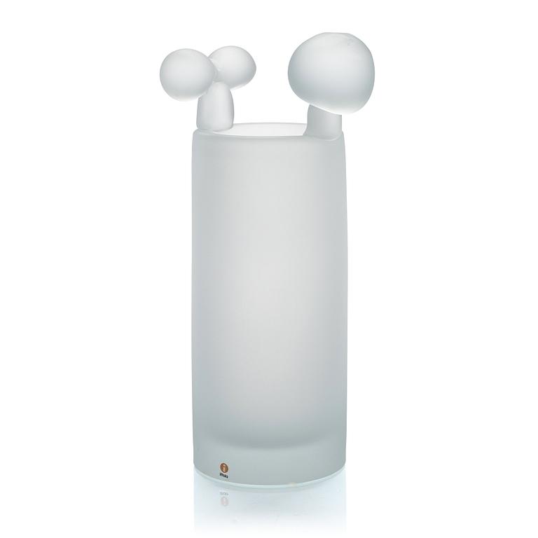 Oiva Toikka, veistos, "Lumilinna" signeerattu Oiva Toikka Iittala 2010 33/50.