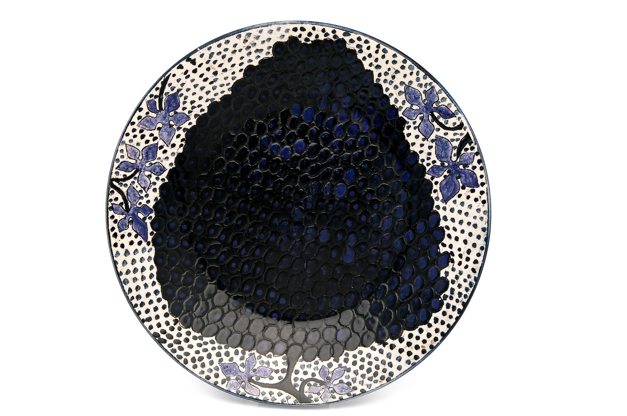 Birger Kaipiainen, CERAMIC PLATE.