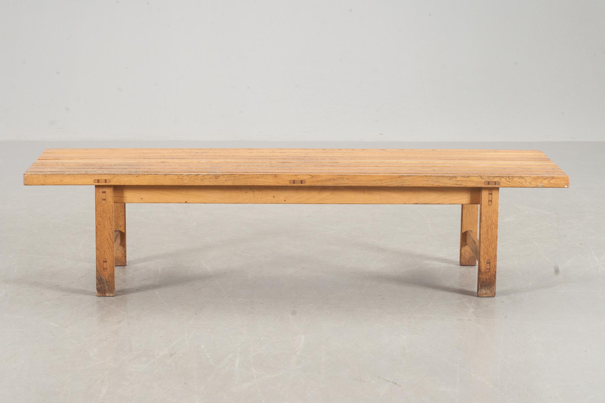 BÄNK, Hugo Svensson för Bjärnums Möbelfabriker.