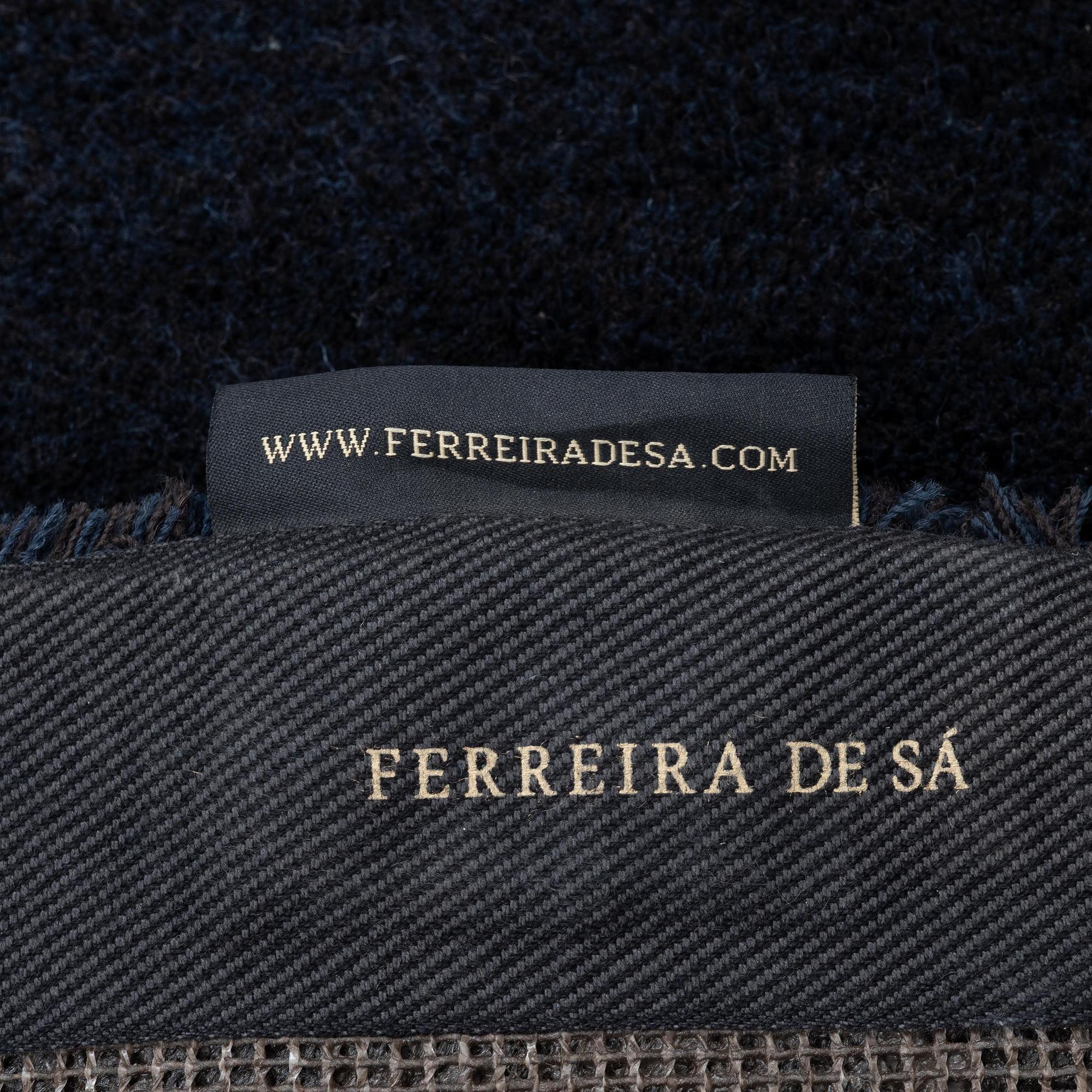 Denise Grünstein, matta "Halo", handtuftad, ca 285 x 269 cm, Ferreira de Sá, Portugal.