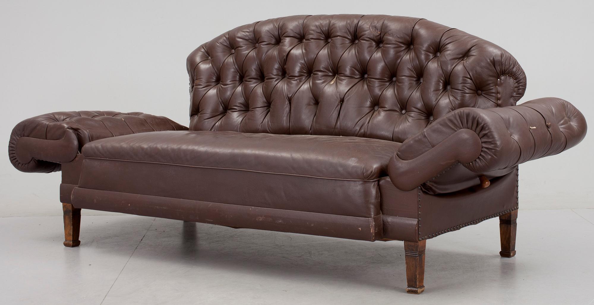 SOFFA / BÄDDSOFFA, sk chesterfield, 1920-30-tal.
