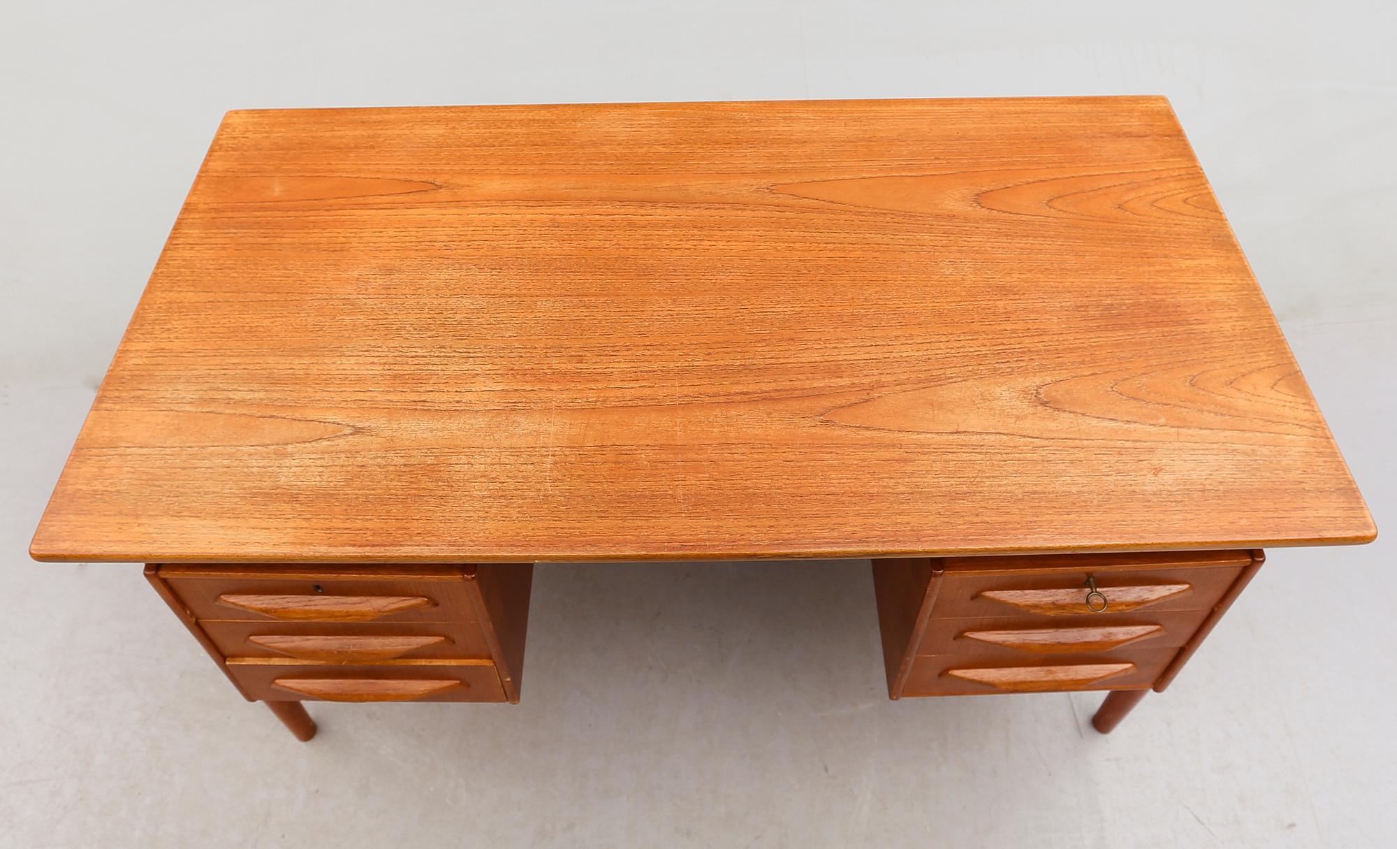 SKRIVBORD, 1900-talets andra hälft.