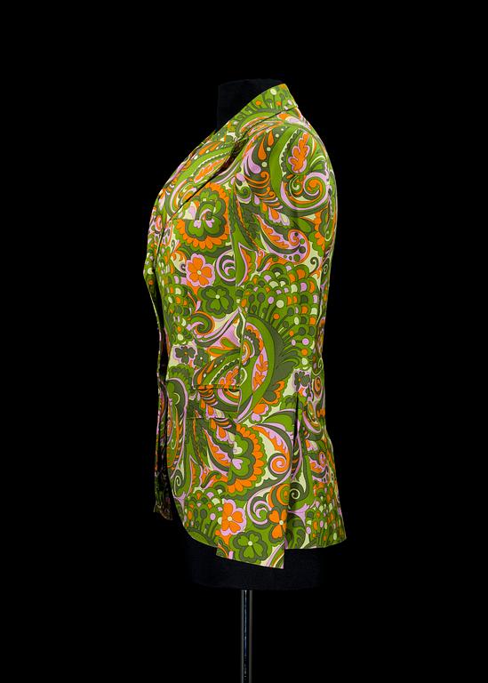 A cotton jacket by Dolce & Gabbana.