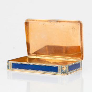 A Swiss late 18th century gold and enamled snuff-box, mark of Georges Rémond, Genève.