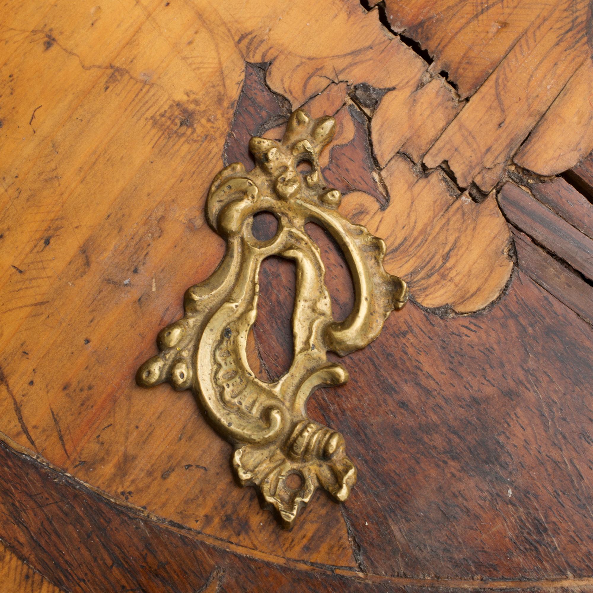 BYRÅ, rokoko, 1700-tal.