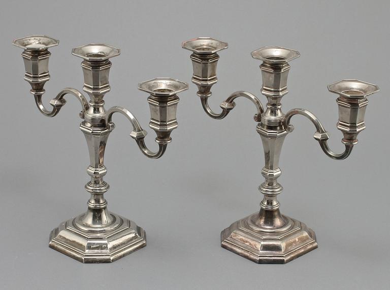 KANDELABRAR, senbarockstil, 1900-tal.