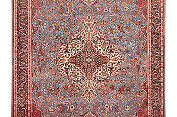 A semi-antique Keshan Carpet, a. 275 x 183 cm.