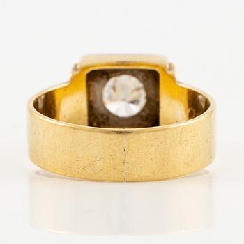 Wiwen Nilsson, Wiwen Nilsson, a ring, 18K gold with a round brilliant-cut diamond, Lund 1964.