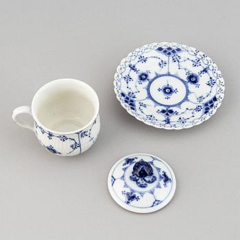 Royal Copenhagen, eleven pieces 'Musselmalet' porcelain, Denmark.