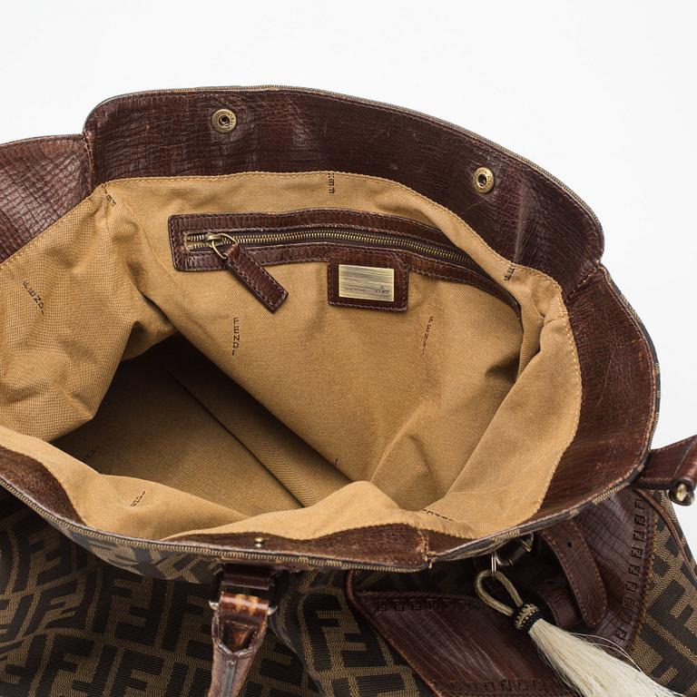 HANDVÄSKA, Fendi.