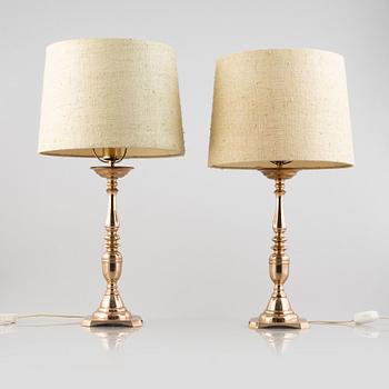 A pair of table lamps, model '2607', Firma Svenskt Tenn.