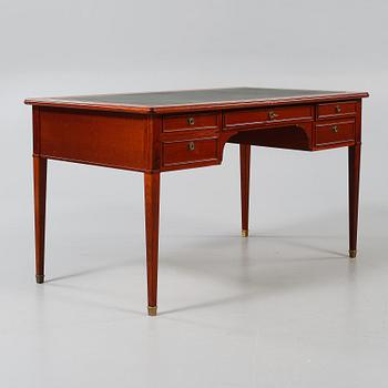 SKRIVBORD, GR Möbler, Tibro, 1900-talets fjärde kvartal.