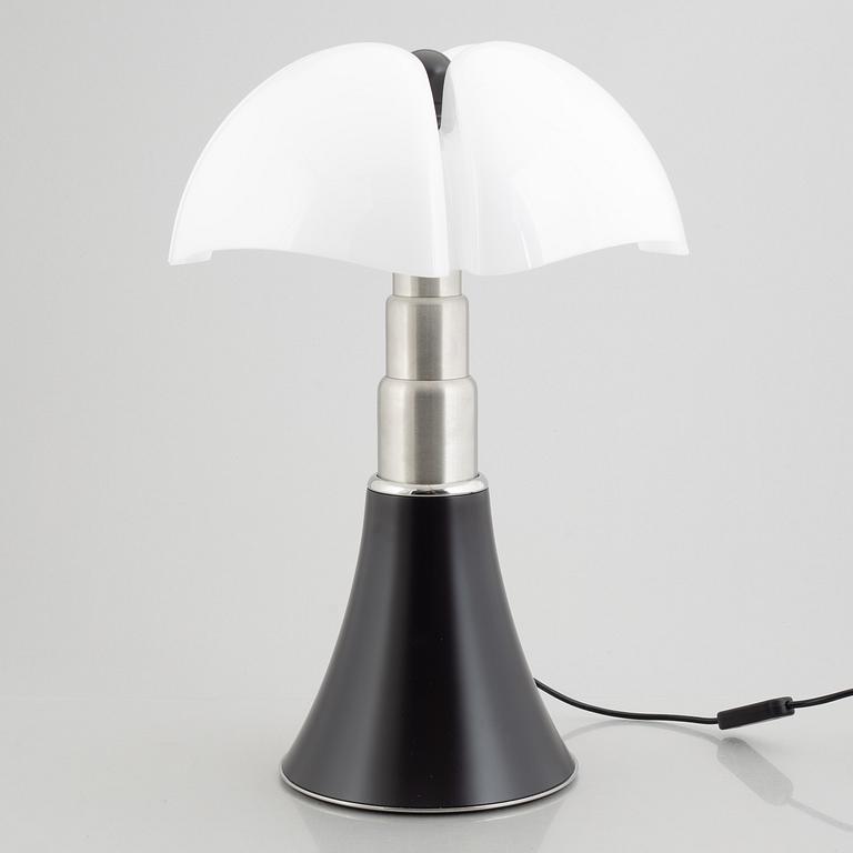 Gae Aulenti, table lamp, "Pipistrello", Martinelli Luce, Italy, model designed in 1965.