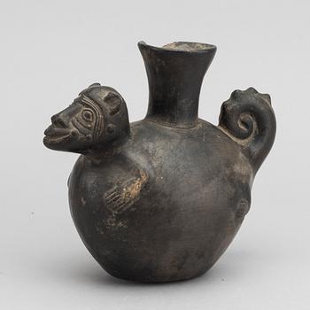 A PRE-COLUMBIAN CERAMIC VESSEL, PERU.