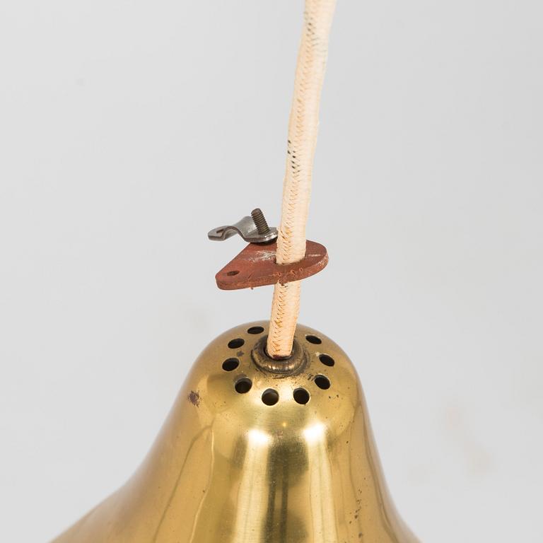 Lisa Johansson-Pape, taklampa, mässing, modell 1314, Stockmann Orno, 1900-talets mitt.