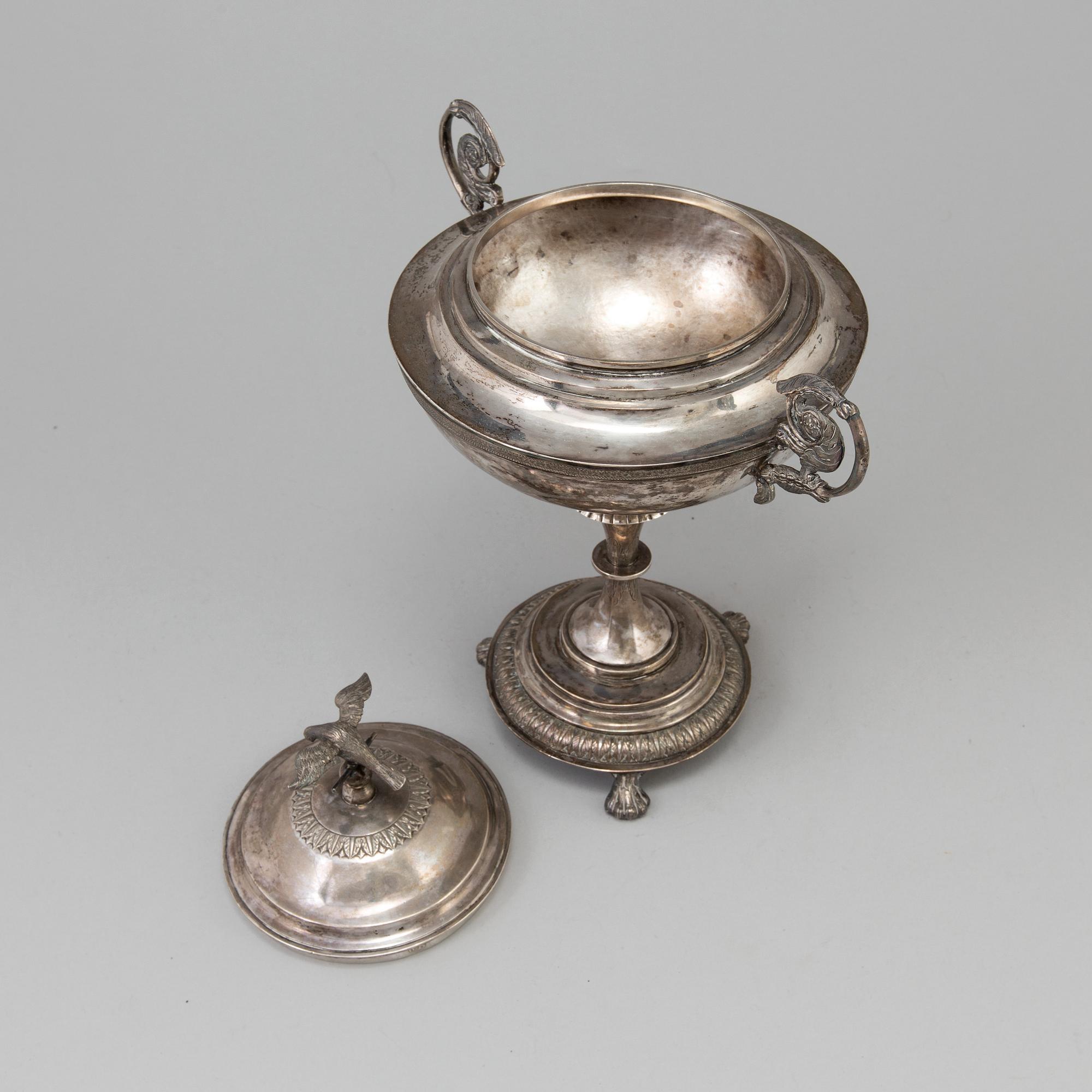 SOCKERSKÅL, silver, Carl Petter Lampa, Stockholm 1824. Vikt ca 780 gram.