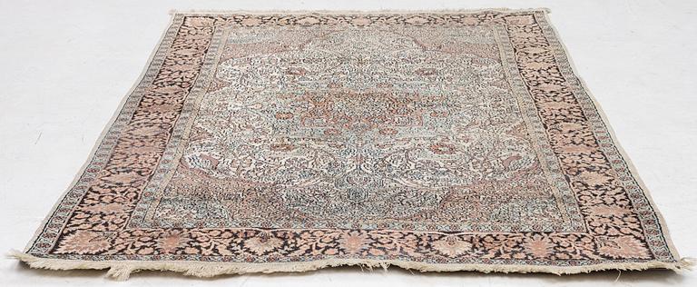 Matta, Kashmir, ca 203 x 150 cm.