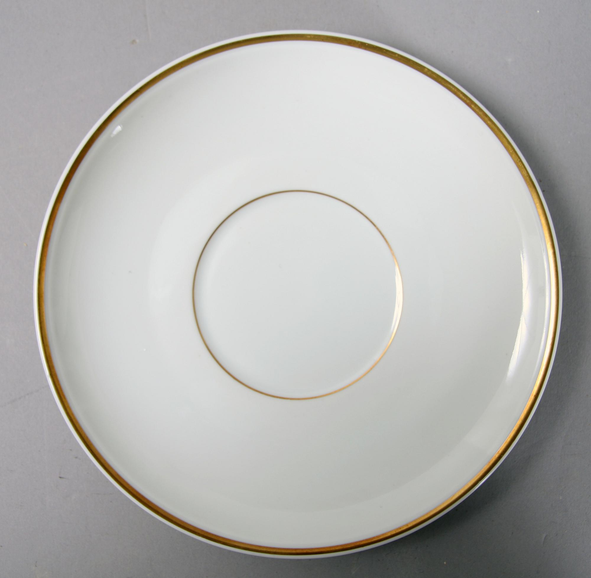 BULJONGKOPPAR med FAT, 15+6 st, Fürstenberg samt Thomas, porslin, 1900-tal.