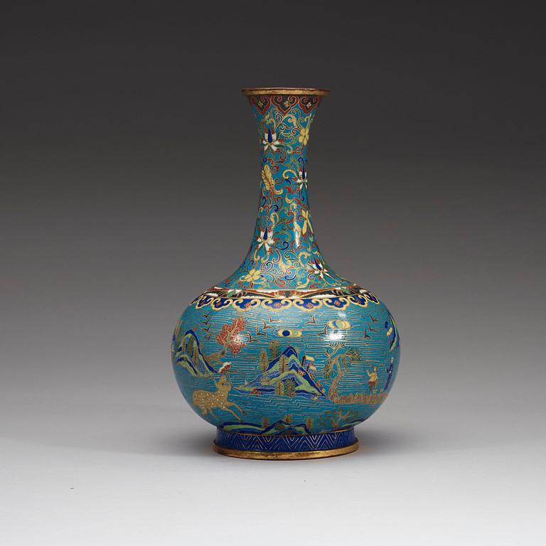 VAS, cloisonné. Qing dynastin, 1800-tal.
