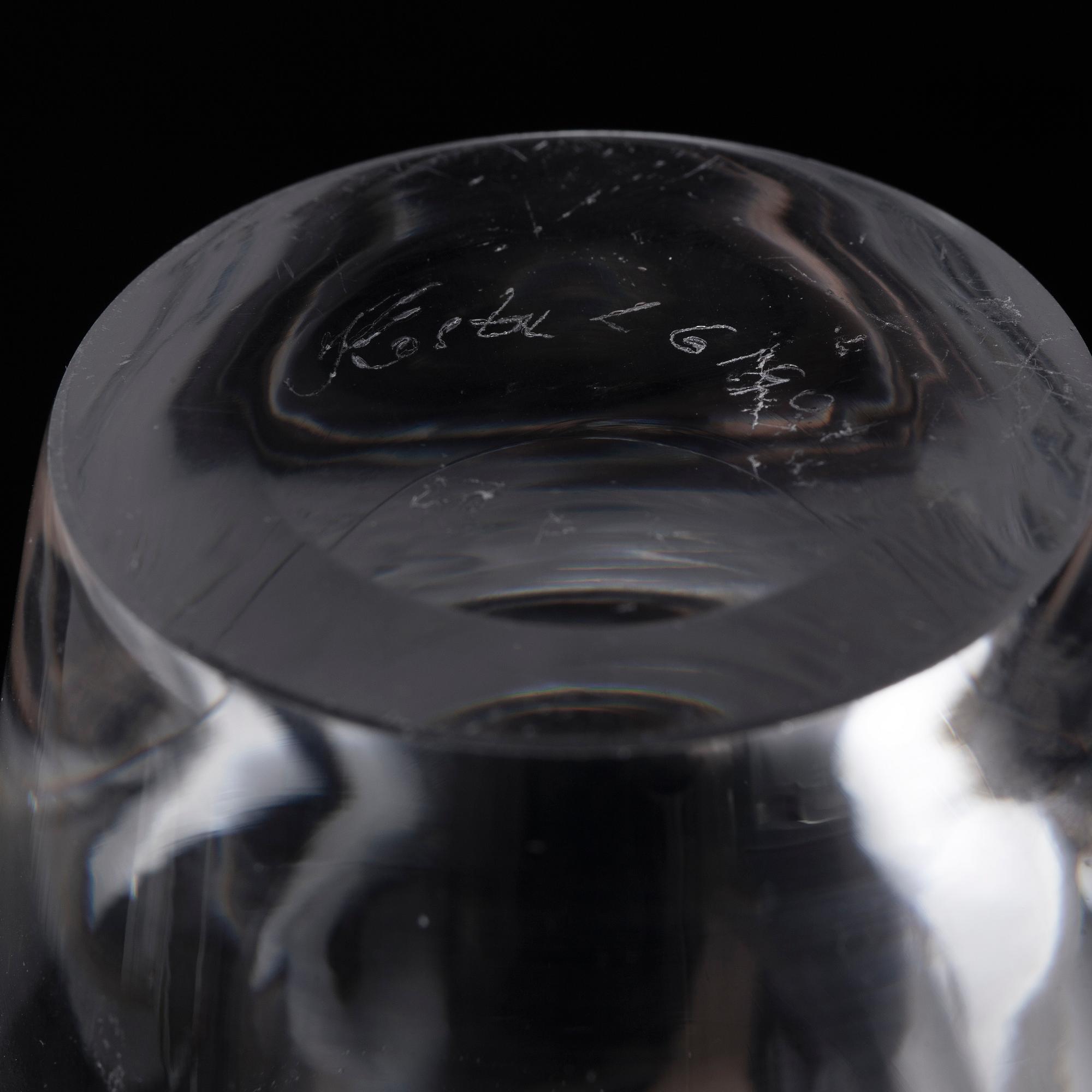 VICKE LINDSTRAND, a glass vase, Kosta.